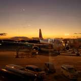 夕日と飛行機