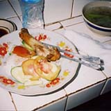 市場で昼食